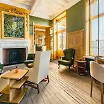 Hotell Domaine De Ronchinne - Chateau Et Ecuries Maillen