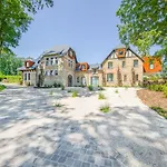Hotel Domaine De Ronchinne - Chateau Et Ecuries 3*