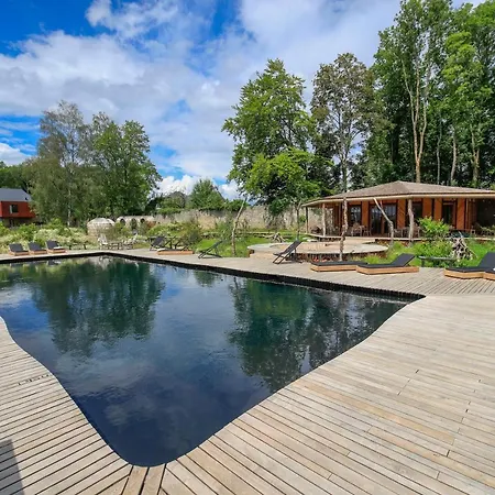 Domaine De Ronchinne - Chateau Et Ecuries فندق