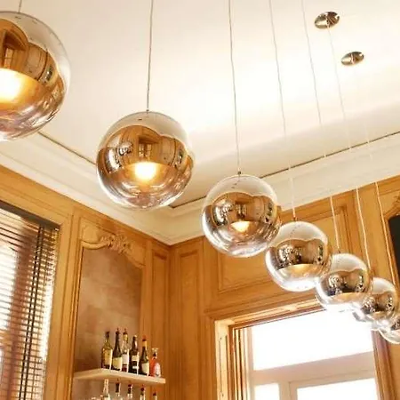 Domaine De Ronchinne - Chateau Et Ecuries فندق