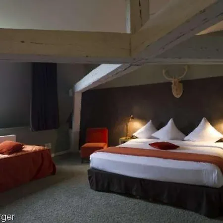 Domaine De Ronchinne - Chateau Et Ecuries