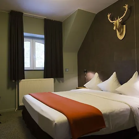 Domaine De Ronchinne - Château Et Ecuries Hotel