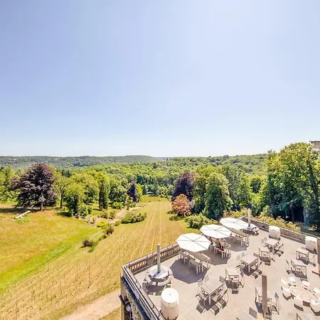 Domaine De Ronchinne - Château Et Ecuries