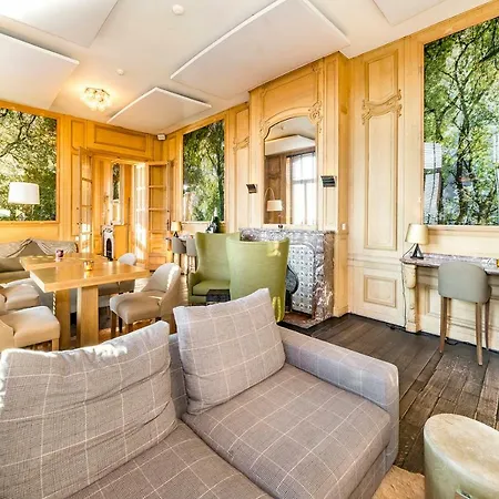 Domaine De Ronchinne - Château Et Ecuries Hotel