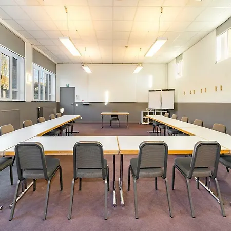 Domaine De Ronchinne - Chateau Et Ecuries Maillen