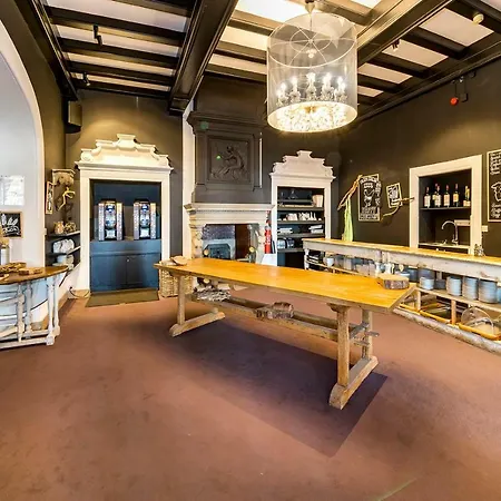 Domaine De Ronchinne - Château Et Ecuries Hotel
