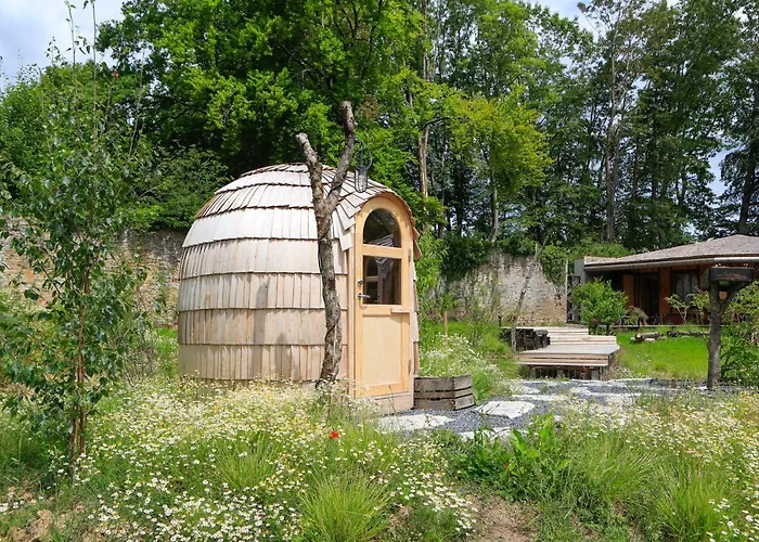 Hotel Domaine De Ronchinne - Chateau Et Ecuries Maillen