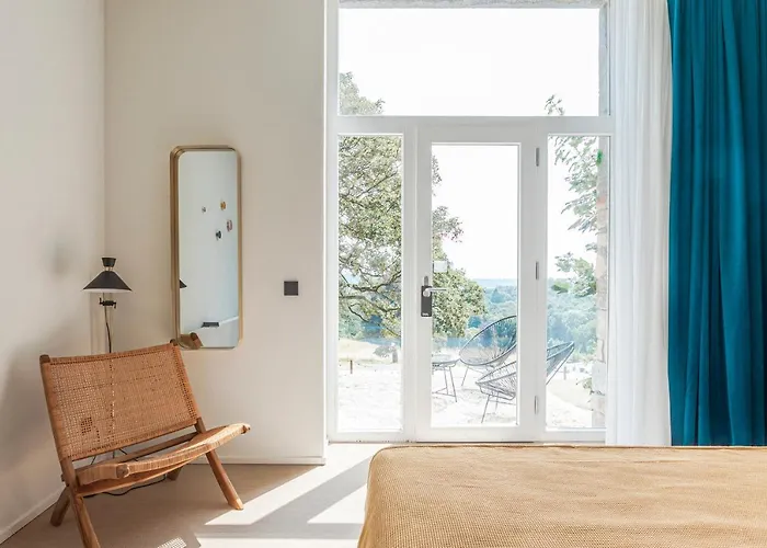 Domaine De Ronchinne - Chateau Et Ecuries