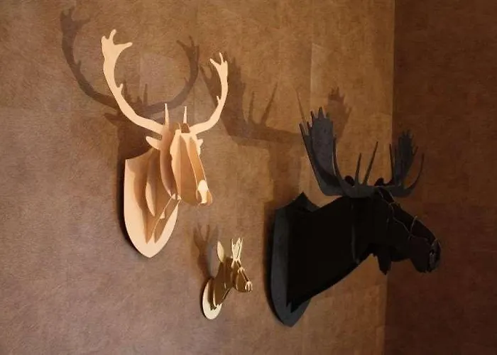 Domaine De Ronchinne - Chateau Et Ecuries