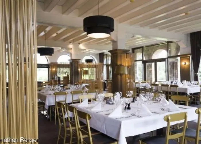 Domaine De Ronchinne - Chateau Et Ecuries Maillen