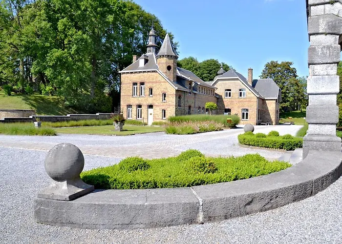 Domaine De Ronchinne - Chateau Et Ecuries Hotel Maillen