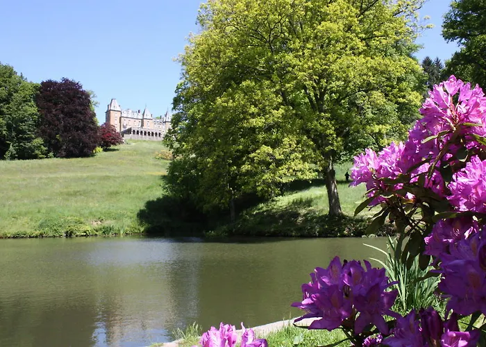 Domaine De Ronchinne - Chateau Et Ecuries Hotel