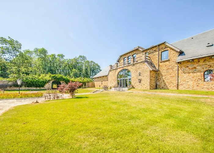 Hotel Domaine De Ronchinne - Chateau Et Ecuries Maillen