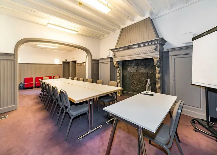 Domaine De Ronchinne - Chateau Et Ecuries 3*