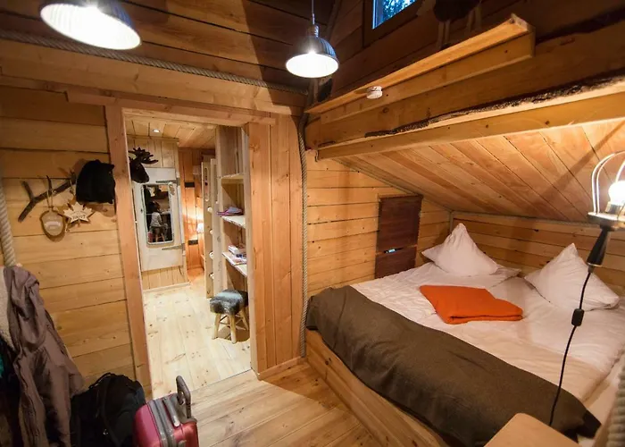 Hotel Domaine De Ronchinne - Chateau Et Ecuries Maillen