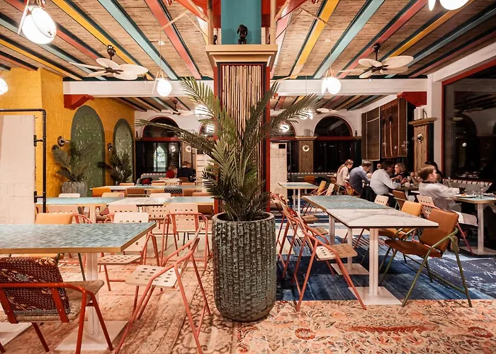 Hotel Domaine De Ronchinne - Chateau Et Ecuries Maillen