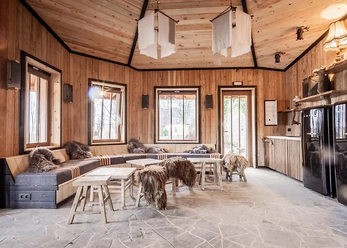 Domaine De Ronchinne - Chateau Et Ecuries Hotel Maillen